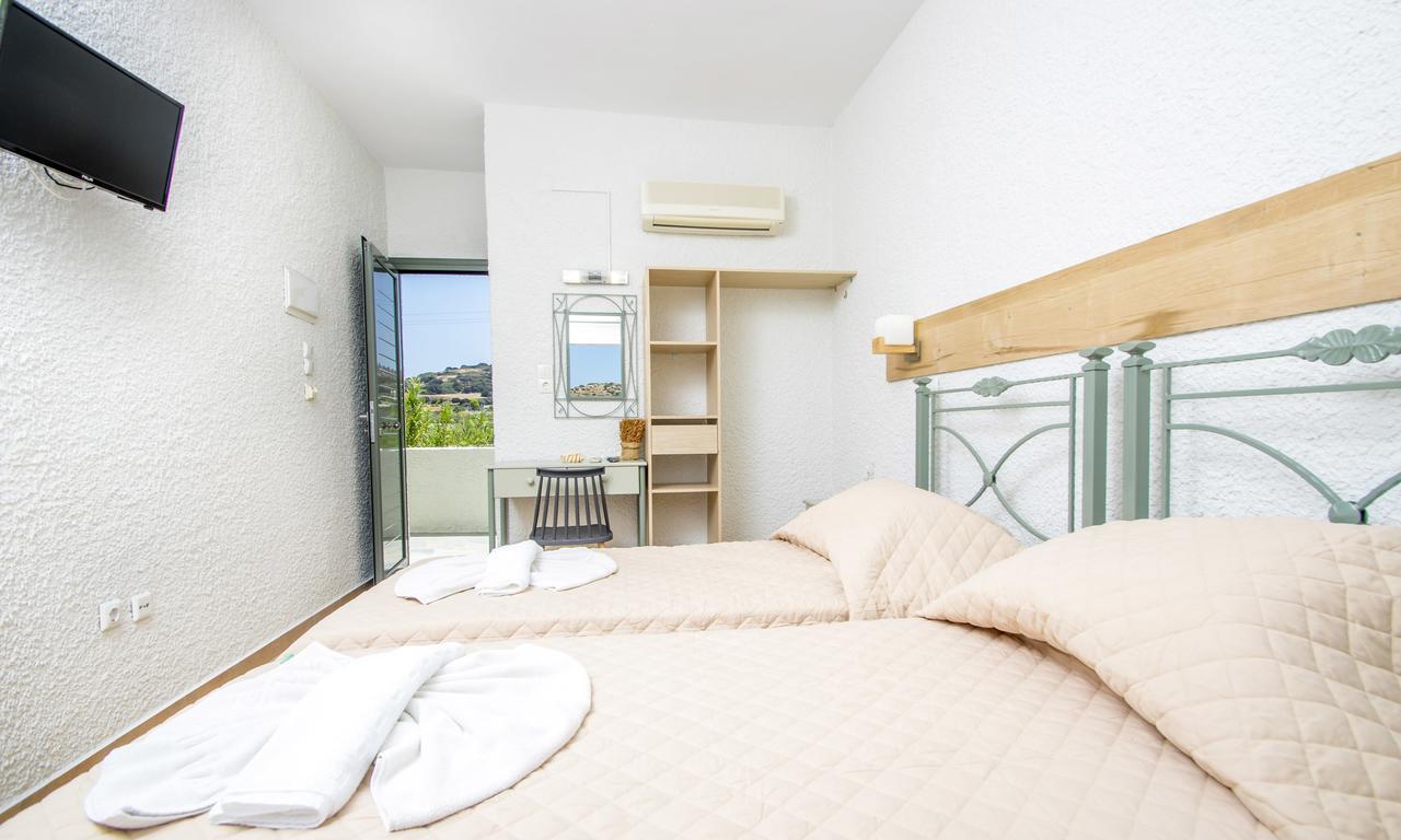 Syros Inn Galissas Eksteriør billede